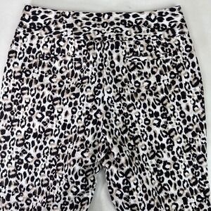 Laura‎ Ashley Animal Print Cropped Capri Pants Leopard High Rise 6 Petite